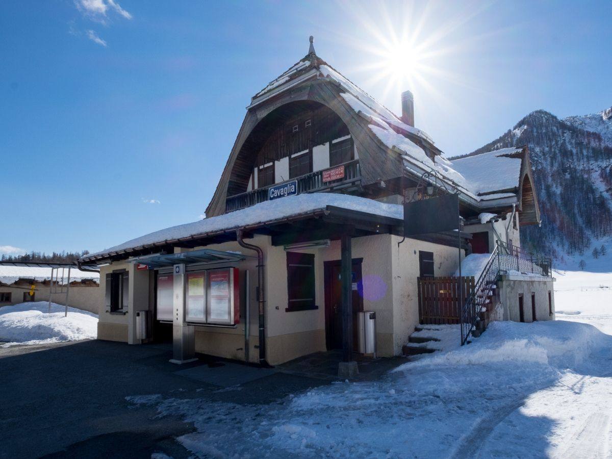 stazione di Cavaglia (trenino rosso)