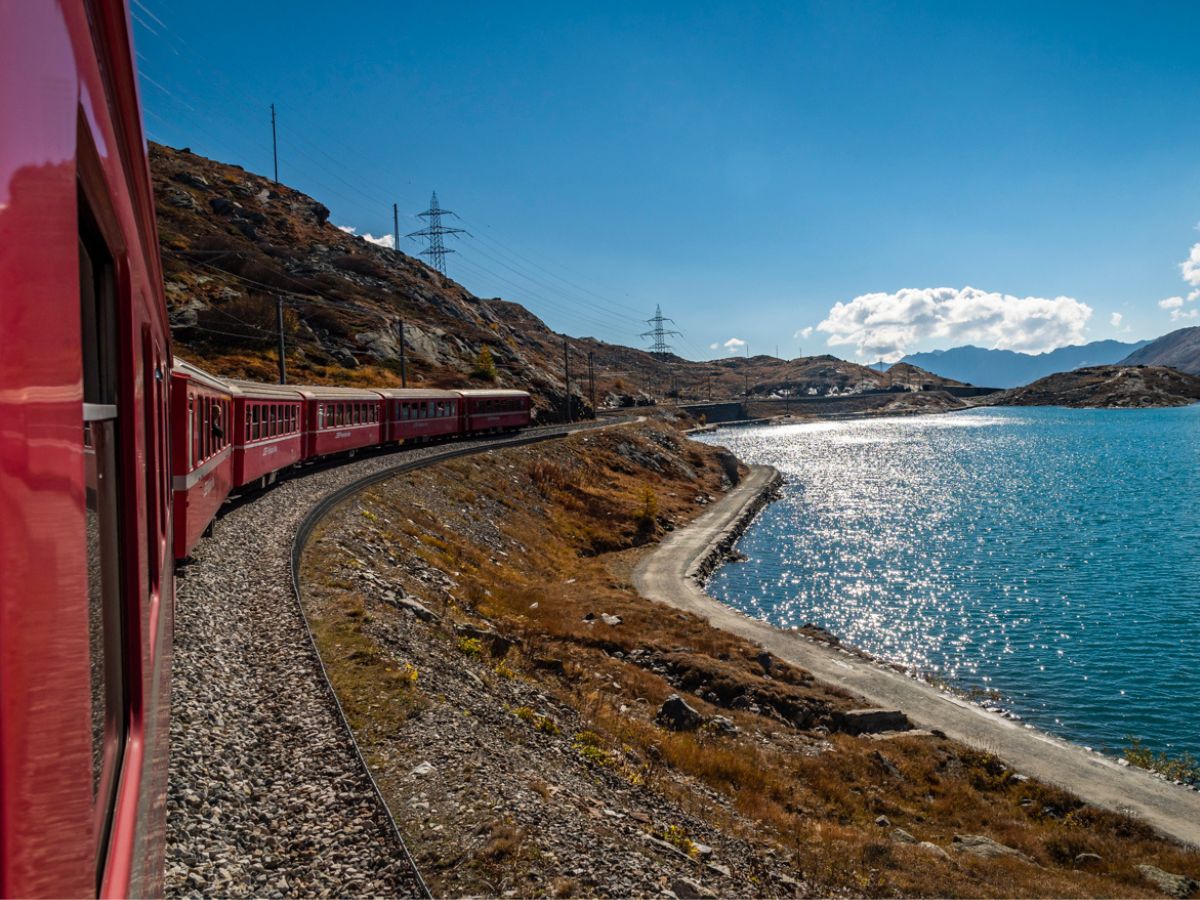 Tour con il bernina Express tra St.Moritz e Coira