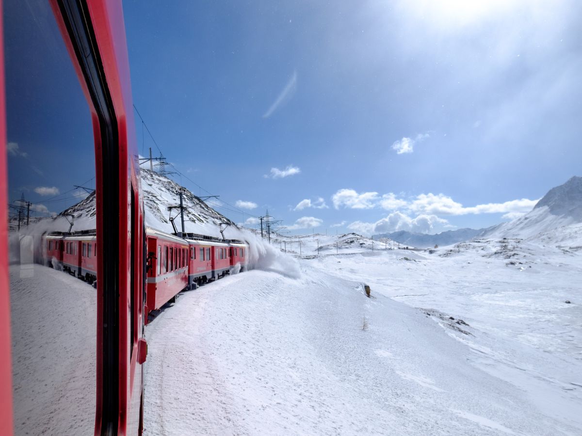 Trenino rosso e la magia della neve