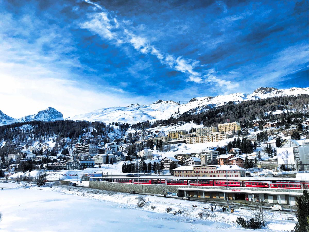 Natale a St.Moritz sul trenino del Bernina