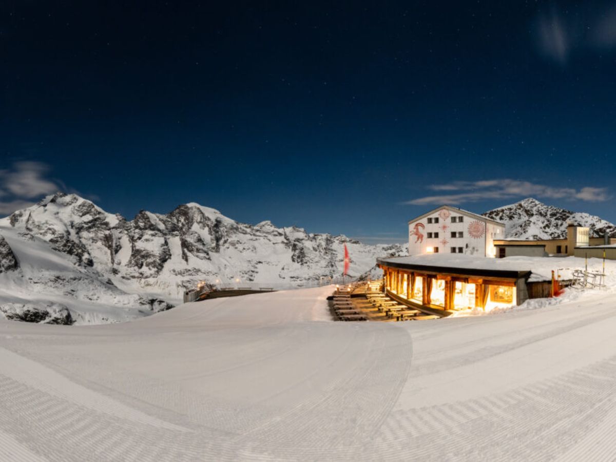 Notte a Berghaus Diavolezza 