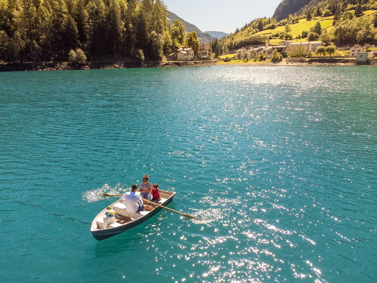 Montagne laghi e Trenino Rosso in Svizzera