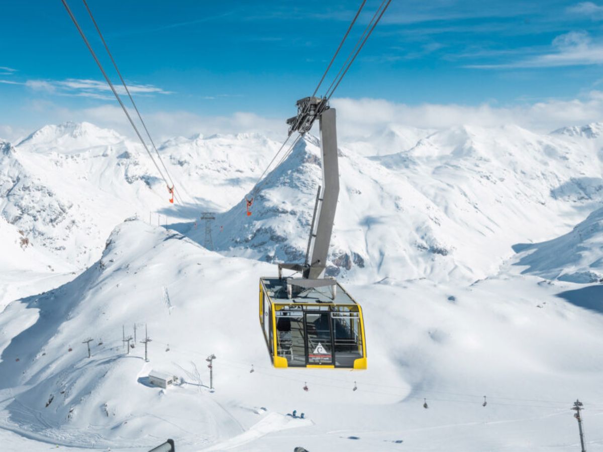 Risalita in funivia al Diavolezza